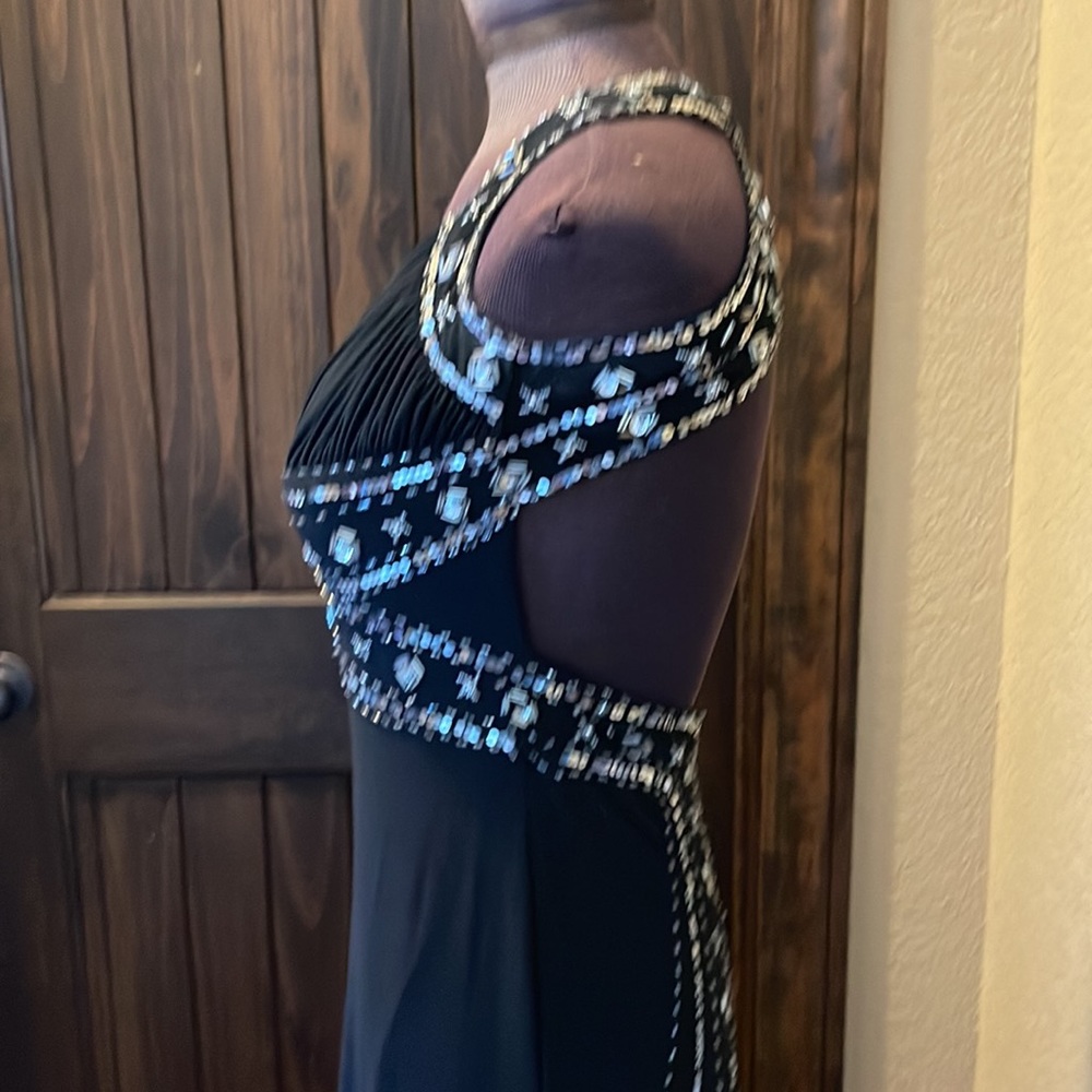 Morgan & Co. junior size 1/2 black sequined gown - Picture 3 of 10